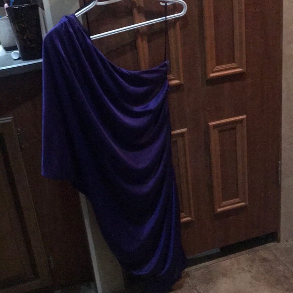 Bright purple one shoulder dress - Picture 2 of 4
